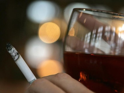 alkohol-a-cigareta.jpg alkohol-a-cigareta.jpg